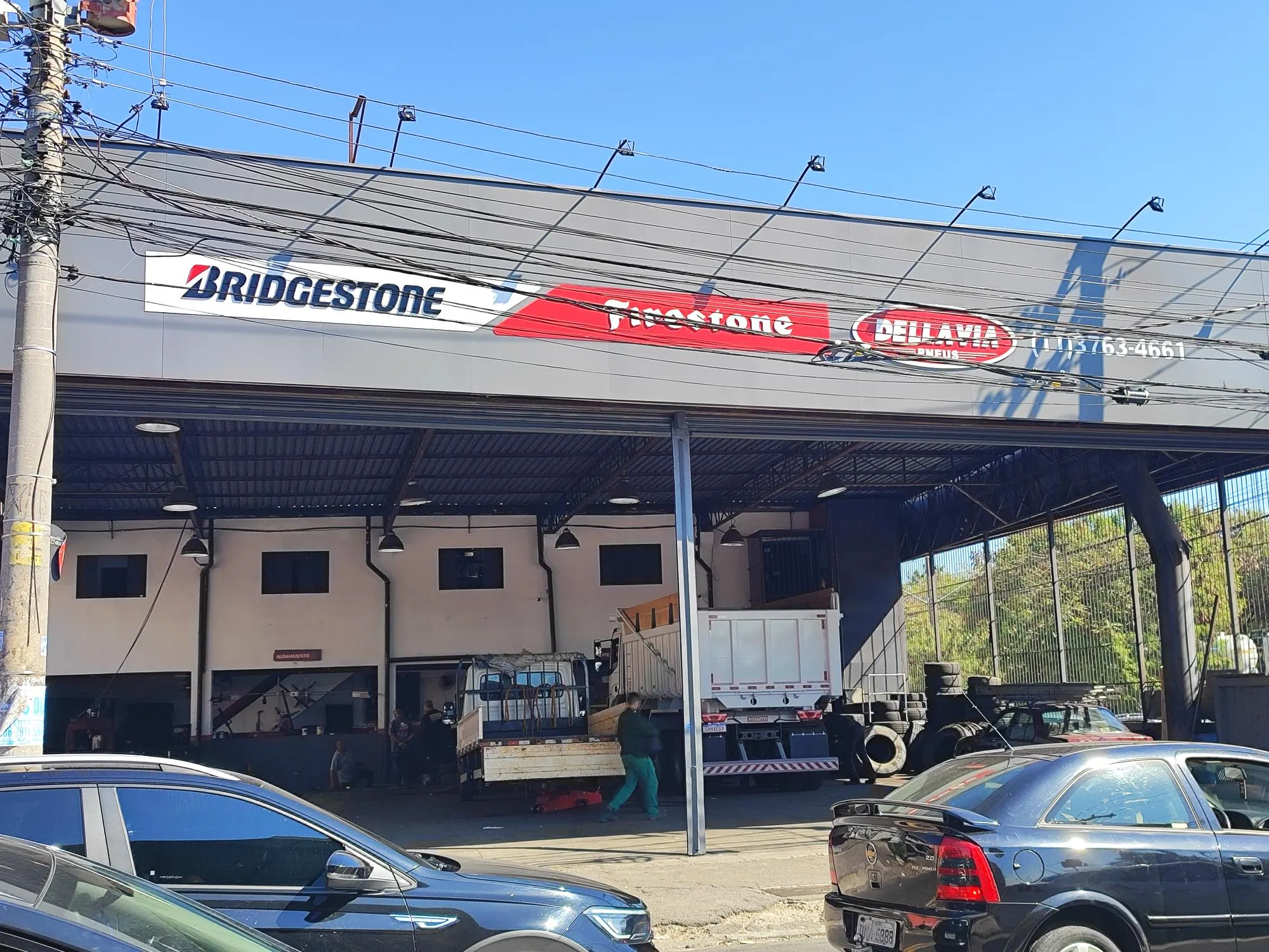 Della Via Rio Pequeno